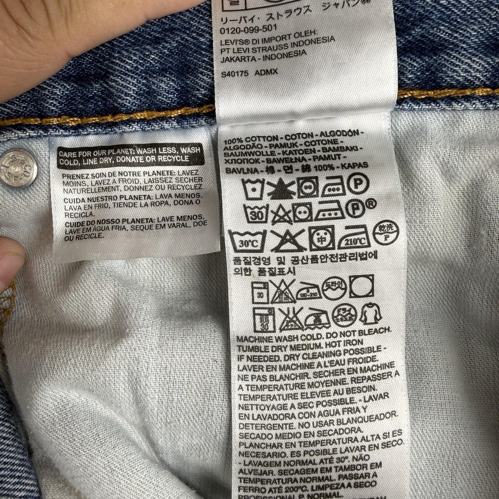 Levis 505 Jeans Mens 34x30 Light Wash Blue Straight Denim Stain Workwear - Picture 3 of 9